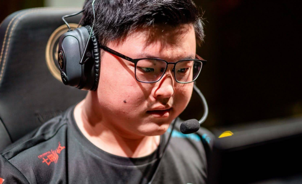 爱游戏官网-Uzi赛事官方发布大胜新规，RNG争议不断！-爱游戏官网